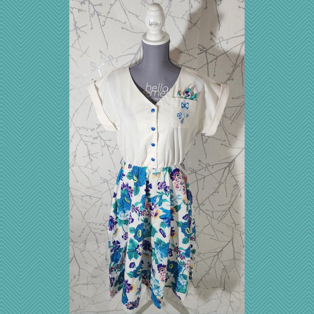Leslie Belle VTG White & Blue Floral Printed A-Line Midi Dress